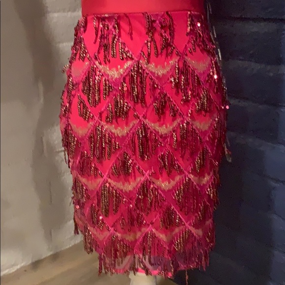 Beautiful Sequined Dress. New Never Worn - Picture 7 of 8